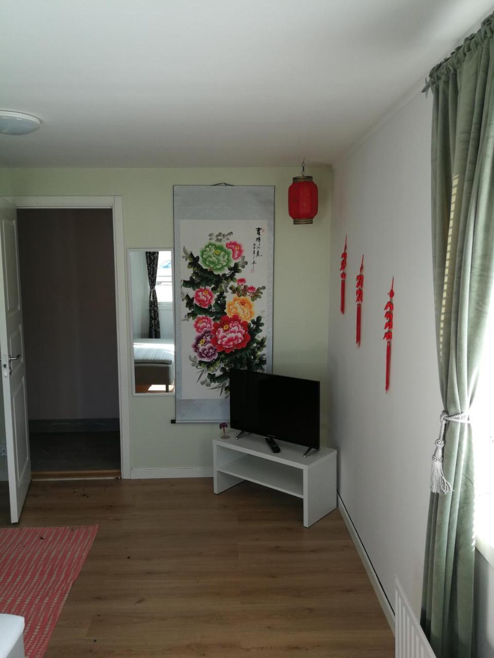 Lin'S B&B Alvsered ภายนอก รูปภาพ