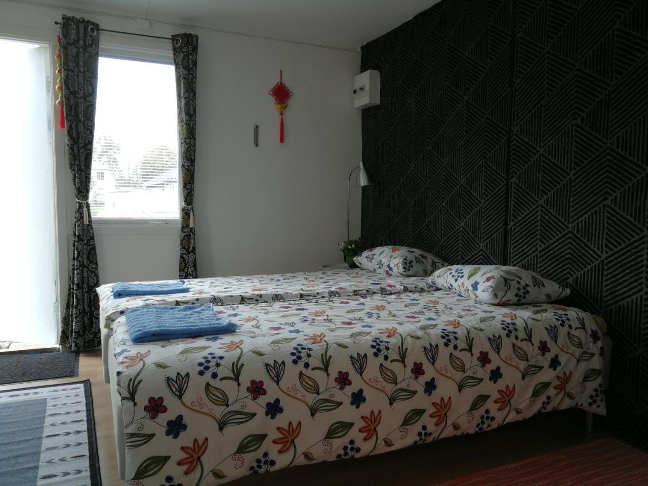 Lin'S B&B Alvsered ภายนอก รูปภาพ